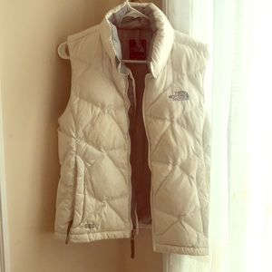 NORTH FACE PUFFY WHITE VEST